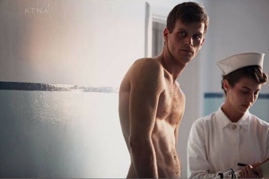 Kelebeğin rüyasındaki rolü oynamak için kilo vermesi gerektiğini ve zayıflamak için
Kıvanç Tatlıtuğ’un Türkiye’de 1 ay boyunca asgari ücretle çalıştığını biliyor muydunuz?