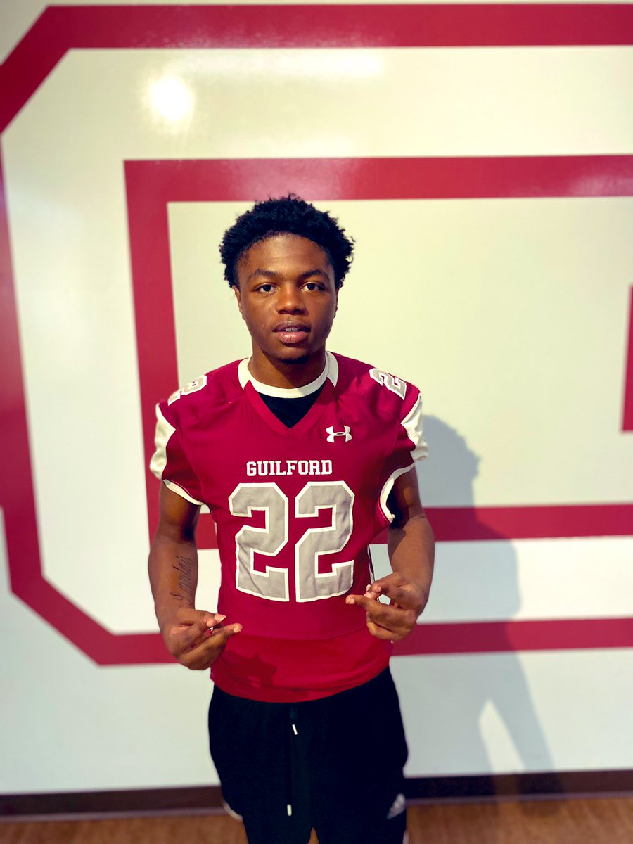 its22Phil's tweet photo. After a awesome visit with @CoachKBarr I am very blessed to have received my first offer from Guilford #Guilford #football #GoQuakers #firstoffef https://t.co/B4O7WZtBsS