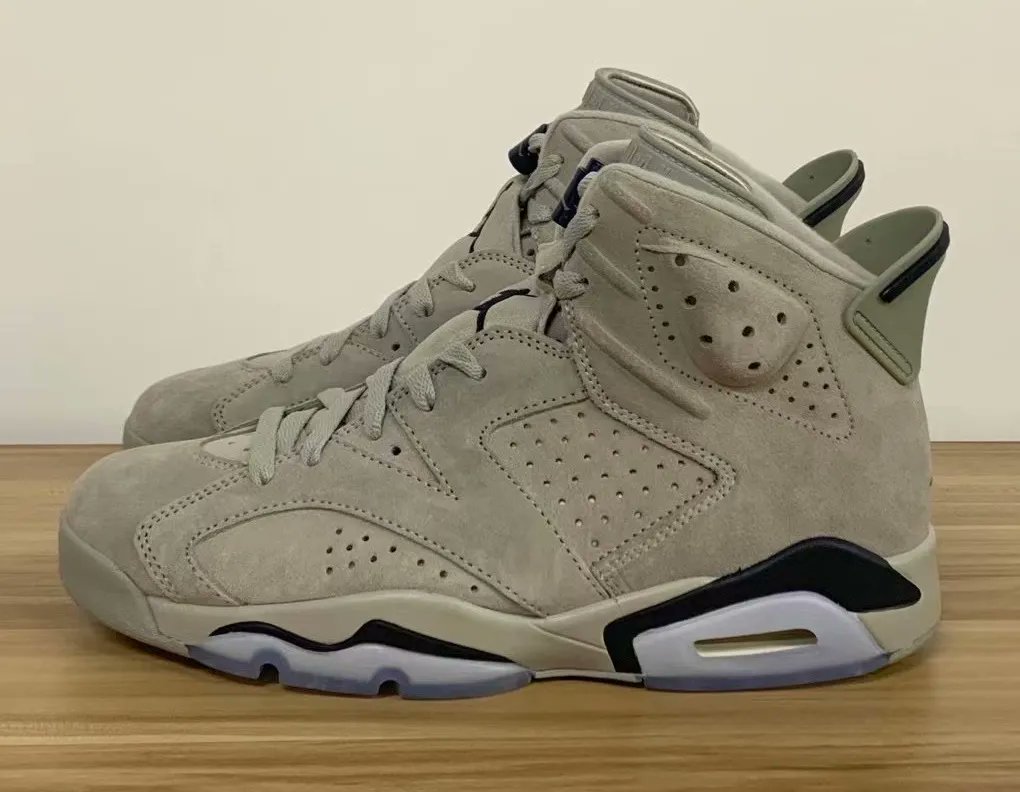 JustFreshKicks's tweet photo. Air Jordan 6 “Georgetown” Features 3M Reflective Accents https://t.co/OcgAmylDNn https://t.co/FbdAy8VUgU