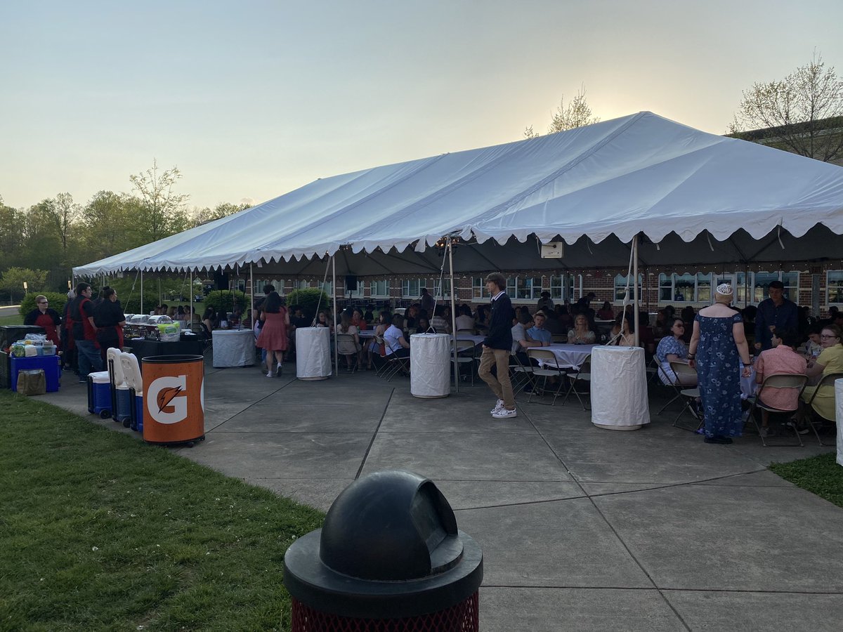 Senior dinner 2022! #viewpride <a href="/MV_Wildcats/">Mountain View High</a>