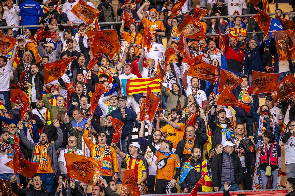 Orgullosos de vosotros 🧡

Gracias, afició!