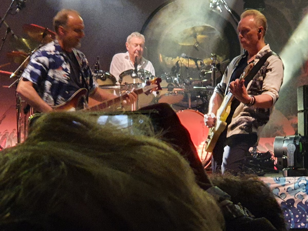 real_prog's tweet image. Right down the front of the Albert Hall for Nick Mason's Saucerful of Secrets - wonderful rendition of Echoes - Gary Kemp nailed the solos.
