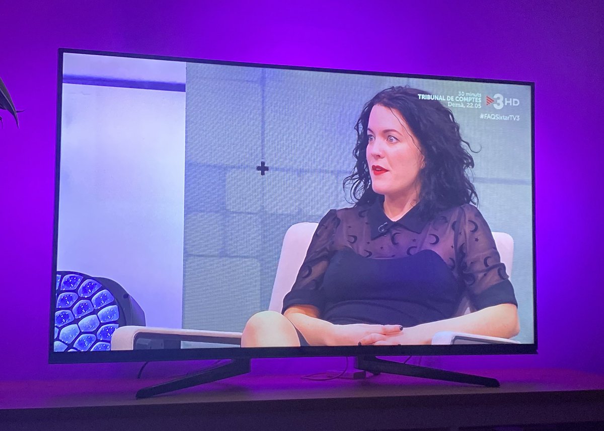 Ingridlfds's tweet photo. Brava @mamacasquet en #FAQSixtarTV3 parlant clarament del feminisme i del masclisme - patriarcado, sobretot d’un tema que s’hauria de normalitzar, el sexe.
Increíble las críticas que recibe por hablar alto y claro… a los que la critican, liberaros uno poquito anda…😉 https://t.co/fI6miWeLGC