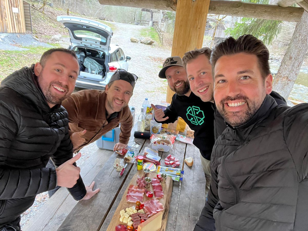 marolf_roger's tweet photo. great day with a lovely community#swissborg#Weareswissborg https://t.co/c72VxpR6Bs