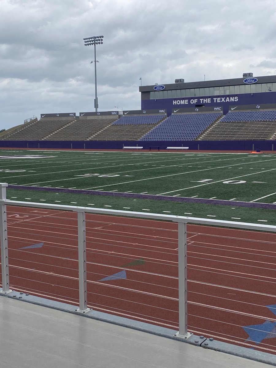 dieterich_kolt's tweet photo. Thanks to ⁦@_CoachMartinez_⁩ ⁦@coachscarey⁩ and ⁦@TarletonFB⁩  for having me out. Loved every bit of it and can’t wait to come back!! https://t.co/WqLhebB0Wq