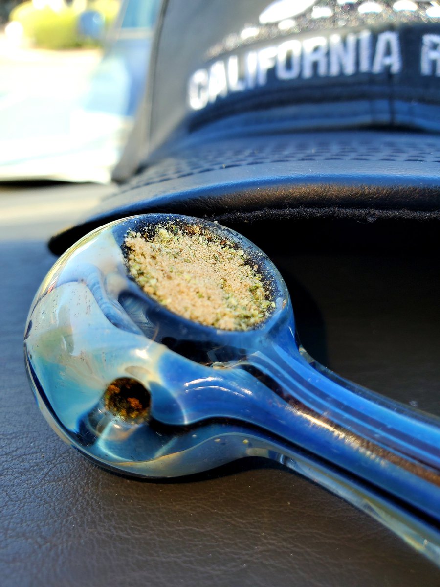 Durban Poundcake with peanut butter breath powdered hash and heartbreaker live badder... #yummy