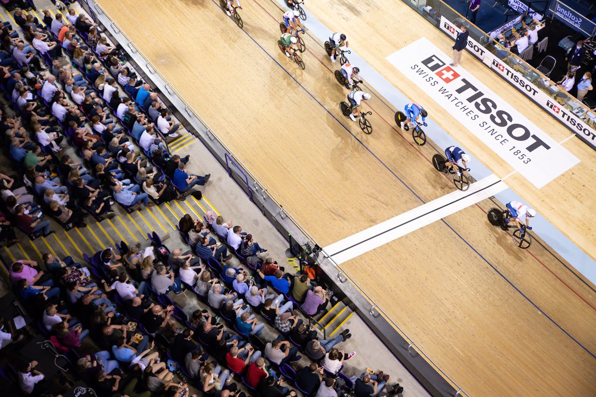 What a day, that's a wrap for day 3!

See you for the final day of the 2022 #TissotNationsCup at 9am Sunday!

Join us and witness the action up close: Ticketmaster.co.uk/Tissot-UCI-Tra…

📷 <a href="/swpix_cycling/">SWpix.com</a> 

#BritishCycling #peoplemakeglasgow #GBCT