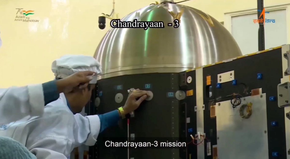 Astro_Neel's tweet photo. Finally, we get to see a glimpse of Chandrayaan-3's lander hardware!

Its Propulsion Module also says 'Hi' from the back. https://t.co/3O8lIHUHoi