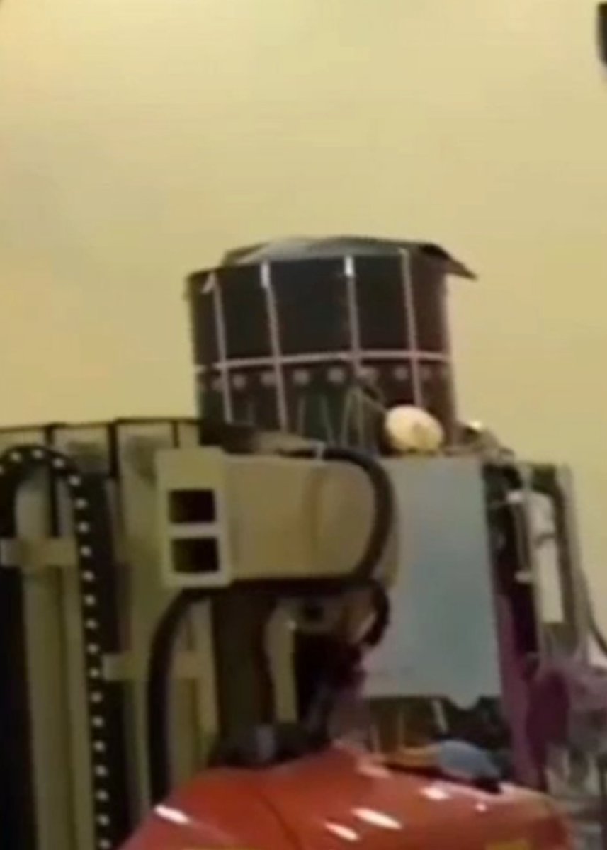 Astro_Neel's tweet photo. Finally, we get to see a glimpse of Chandrayaan-3's lander hardware!

Its Propulsion Module also says 'Hi' from the back. https://t.co/3O8lIHUHoi