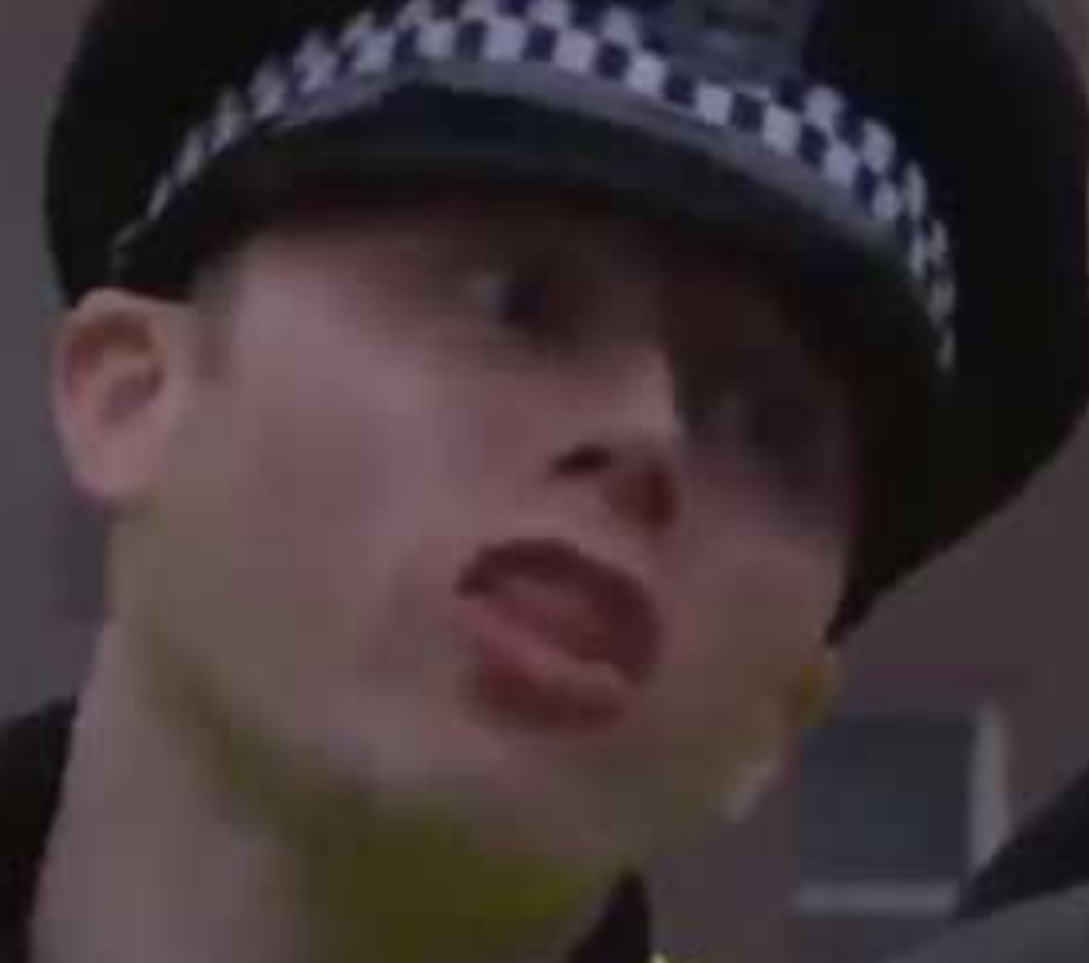 maftydoesart's tweet photo. @Pochemu16 i am the polis https://t.co/wOdBkoMUL0