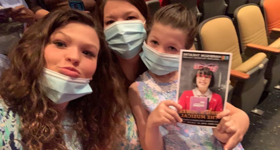 Margietlee's tweet photo. So ready to see Junie B!!!#familyofreaders https://t.co/Hq4dWEaHe2