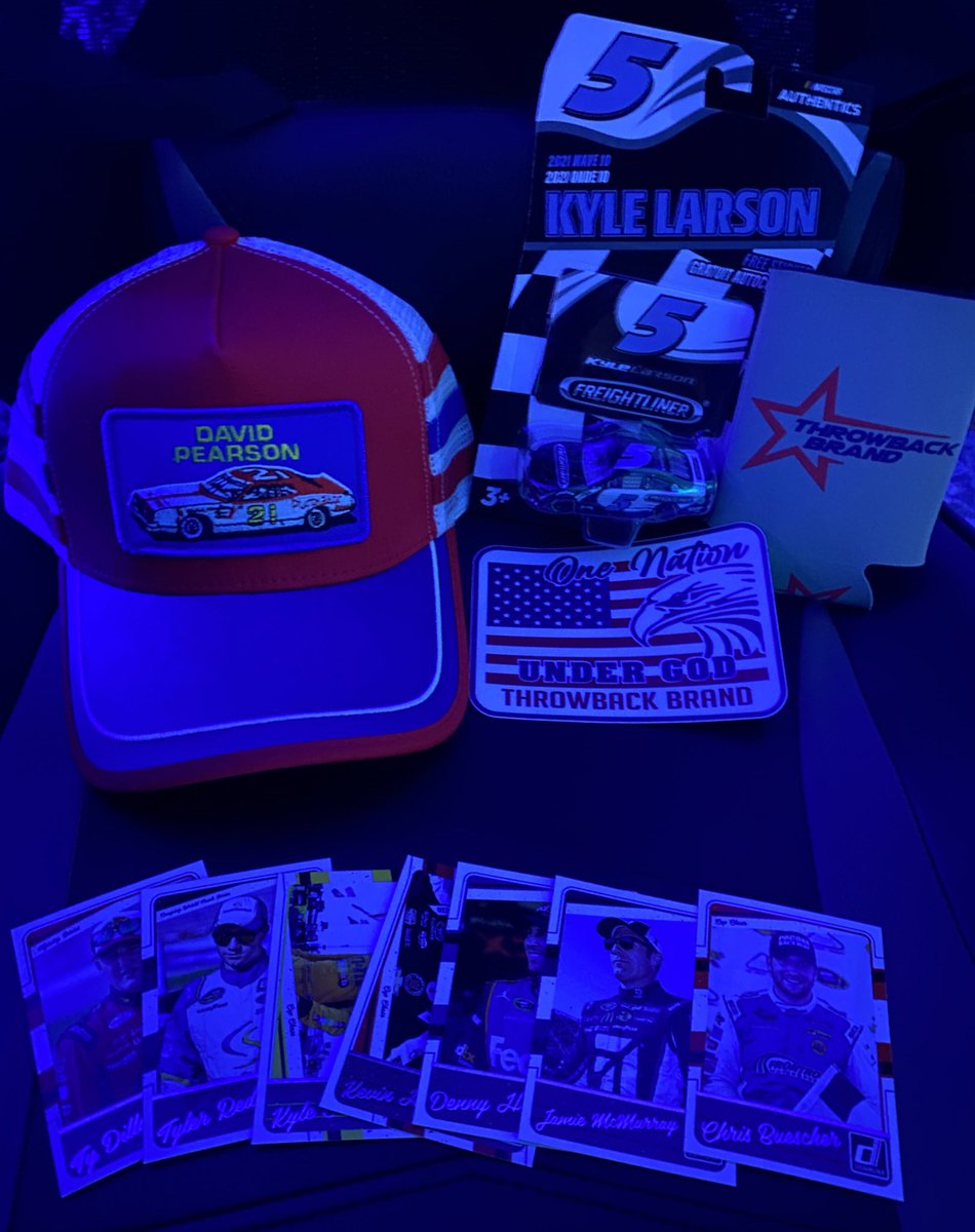 Atlanta_Racing's tweet photo. First person I see tomorrow at Talladega is getting this awesome prize package courtesy of @throwback_brand and myself! See y’all tomorrow for some Cup Series racing!!
#iRacing #NASCAR #AtlantaRacing https://t.co/qP9j2I5ilq