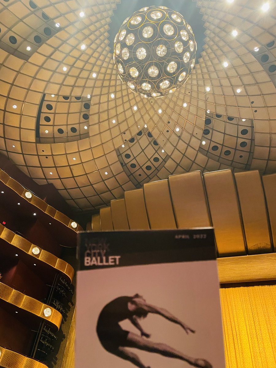 lisagoldbergpr's tweet photo. First time back at the ballet! Serenade & Goldberg Variations. I may or may not have cried for the first 5 minutes of Serenade @nycballet #AtTheBallet https://t.co/rRYBEAzLgt