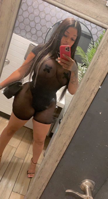 outside https://t.co/Ias3waWW7C<a href="/tag/retweetme"class="tags"><span>#retweetme</span></a>