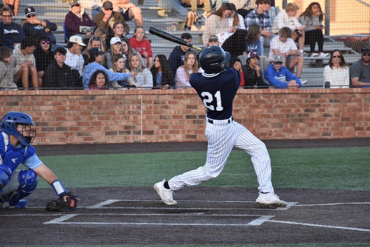 toymachuca's tweet photo. Action Photos ⚾️
#BaseBall #senior #ldbell #raiders #sagubaseball #rangersya #class2022 #alwaysaway https://t.co/E18NW4P2th