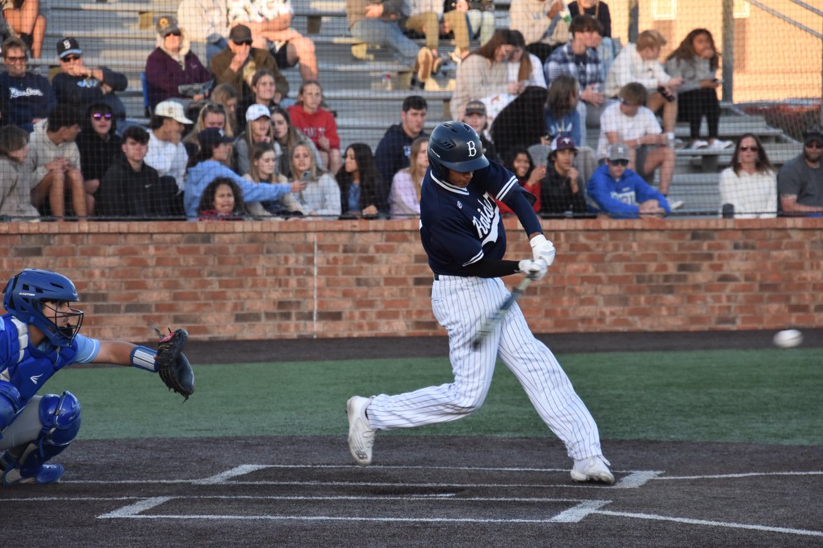 toymachuca's tweet photo. Action Photos ⚾️
#BaseBall #senior #ldbell #raiders #sagubaseball #rangersya #class2022 #alwaysaway https://t.co/E18NW4P2th
