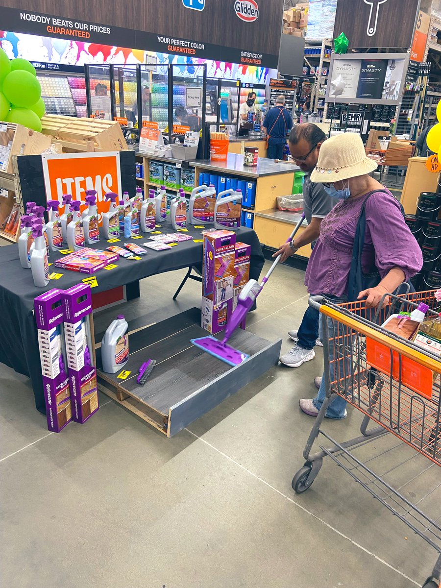 AlyssaVTHD's tweet photo. It’s DEMO/Services Saturday here at #1845. Come in and check out some of the awesome tools and tips we have showcased! #HD1845 #DemoSaturday #ServicesSaturday https://t.co/Rq9YcOWZpA