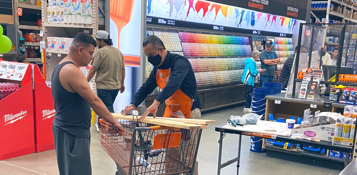 AlyssaVTHD's tweet photo. It’s DEMO/Services Saturday here at #1845. Come in and check out some of the awesome tools and tips we have showcased! #HD1845 #DemoSaturday #ServicesSaturday https://t.co/Rq9YcOWZpA
