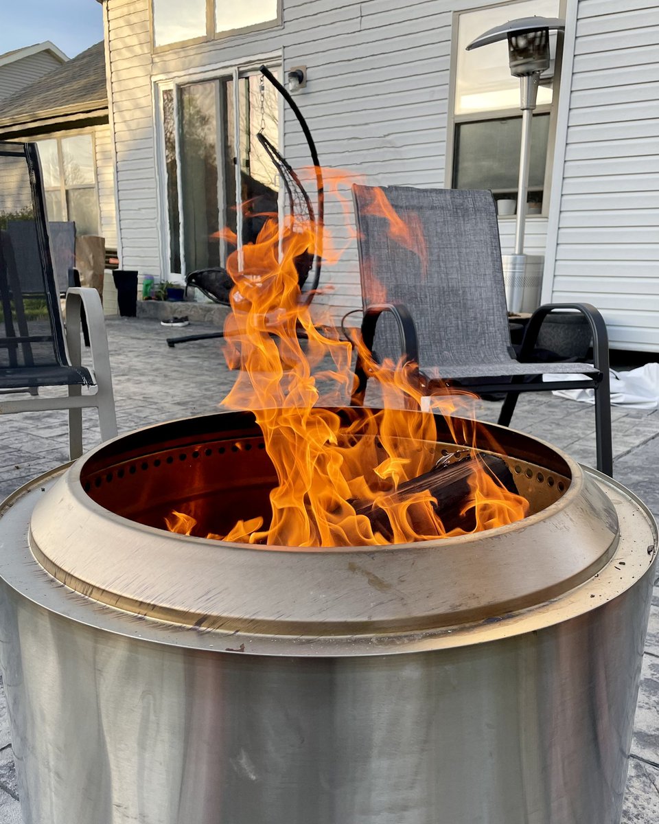 JeffreyTadlock's tweet image. That time of year again - yay!!

#backyard #backyardfire #outdoors