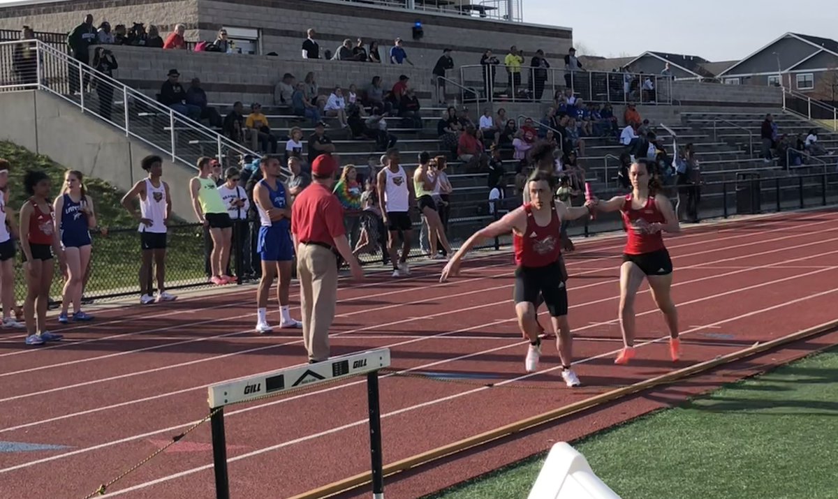 DetroitTitanTnF's tweet photo. The photos from the historic first running of the Mixed Gender Relay. #LeighTFInv. Hand-off 1 &amp; 2 here https://t.co/xcIjCofUeI
