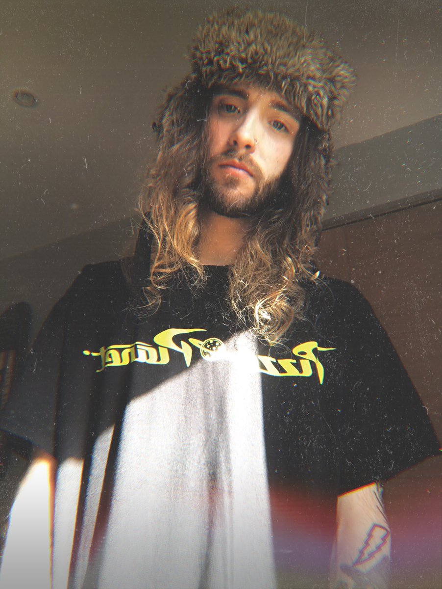Stoneddaddy666's tweet photo. 📸🎞🍕🌍🚀

#pizzaplanet #altguy #stoner #1998Cam #guyswithtattoos https://t.co/XUZjWhtdem