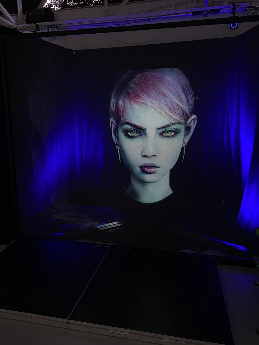 #HoloScreen experiments with our co-founders ⁦<a href="/paulwilley/">Willey.eth 🎈</a>⁩ NFT human collection! ⁦<a href="/IntlMegadigital/">International Megadigital</a>⁩ #Holograms #Avatar #Emote #3DHumans