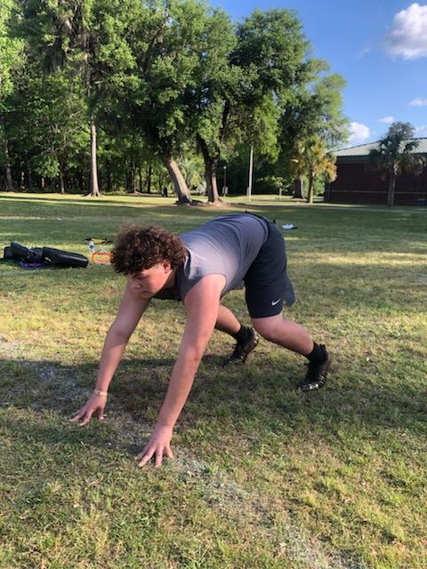 NSpencer67's tweet photo. Great first workout with @CoachAnderson98 with @TrenchWork_DL 
#hunt 
@SwampFoxesFB https://t.co/J7LYLqclcf