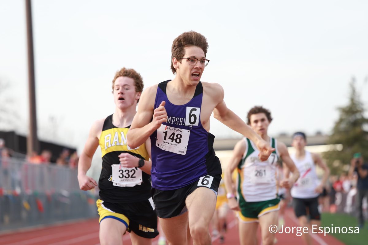 MSHeartland_'s tweet photo. Mitchell Dalby of Hampshire wins a tight clash in sec 1 boys 800m- 1:58.38 #DNIP22 https://t.co/SmCAsAOQpo