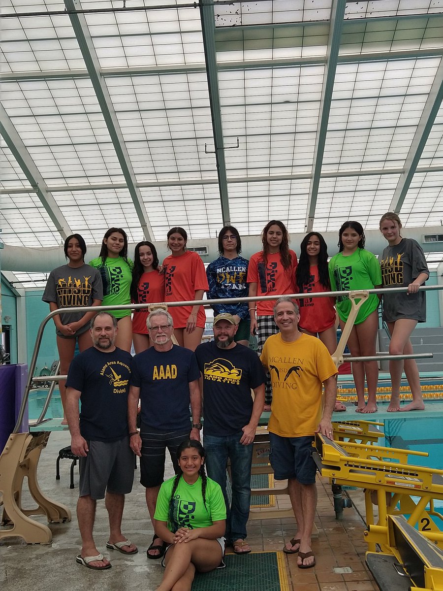 MISD_Diving's tweet photo. A big shout out @Alamodiving for coming down to host a clinic at the Rowe Natatorium. It was great and the kids gained a lot of confidence and knowledge. https://t.co/LcfdeOVBSQ