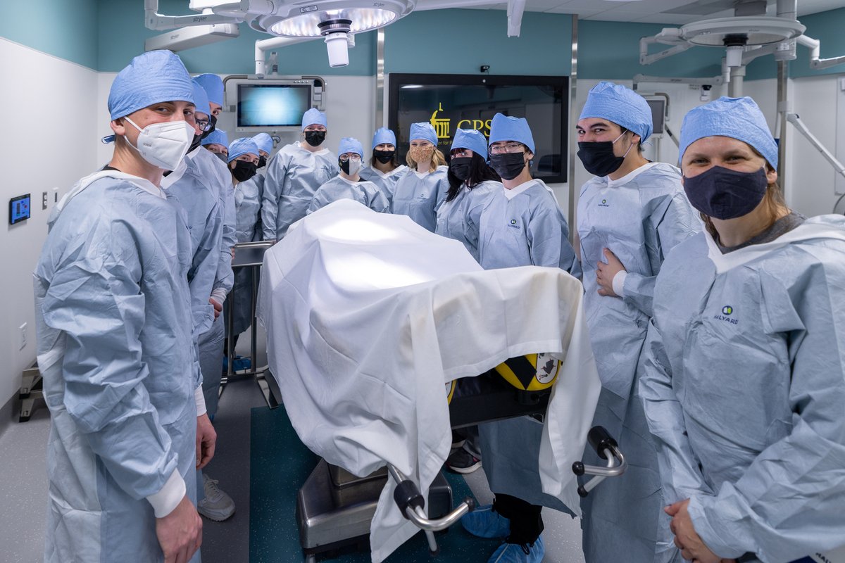uiowa_cpss's tweet photo. #UIHC_CPSS had the pleasure to host Mrs. Allen’s science class from MountVernonHS! This #stem event showed how #healthcare_simulation improves patient care. We're inspired by these bright students and hope to see them as part of our healthcare team. @mrbrandmvhs  @MVActivities https://t.co/s3Uqq3FzW4