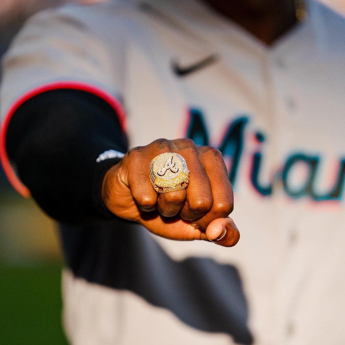 Braves's tweet photo. The World Series MVP gets his ring!

@solerpower12 | #ForTheA https://t.co/EegGFpezZ4