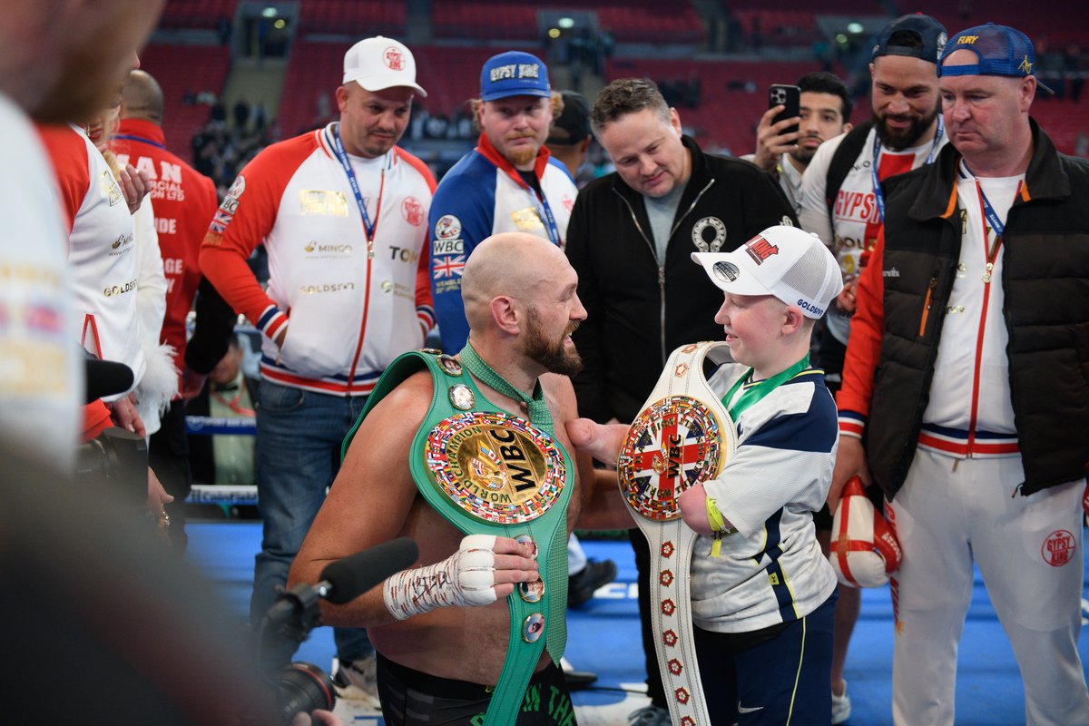 boxingontnt's tweet photo. 👑 𝓣𝓱𝓮 𝓟𝓮𝓸𝓹𝓵𝓮'𝓼 𝓒𝓱𝓪𝓶𝓹𝓲𝓸𝓷 ❤️

@Tyson_Fury https://t.co/47t5aPWnMy