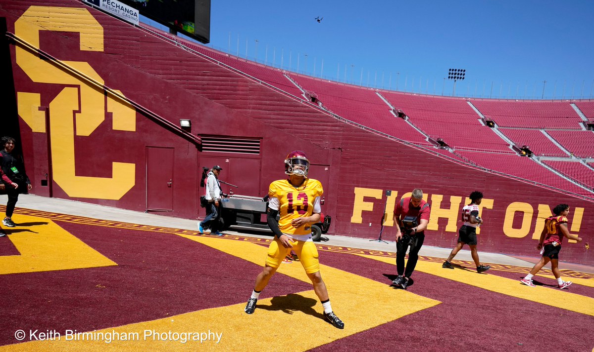 photowkb's tweet photo. USC Trojans during the Spring football game at the Los Angeles Memorial Coliseum in Los Angeles. @pac12 #pac12 @NCAAFootball #ncaa @uscfootball @USC_Athletics #usc #football #usctrojans #losangeles #lincolnriley #calebwilliams #mariowilliams https://t.co/yHxXpvCYW8