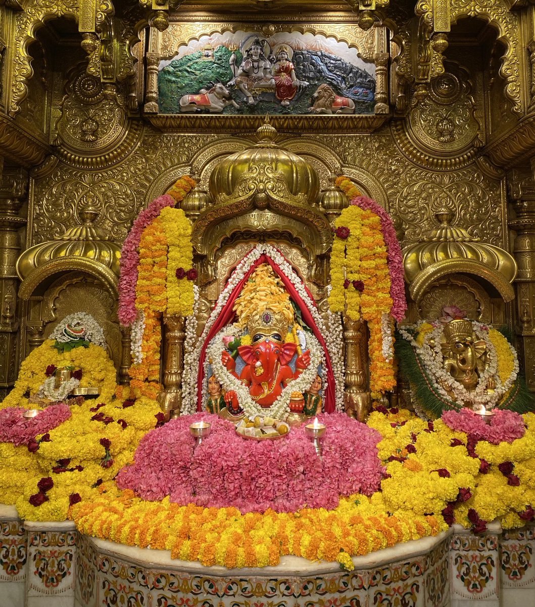 SVTMumbai's tweet photo. 🙏गणपती बाप्पा मोरया 🌺मंगलमूर्ती मोरया 🙏२४/०४/२०२२ https://t.co/qVjyeKzfHM
