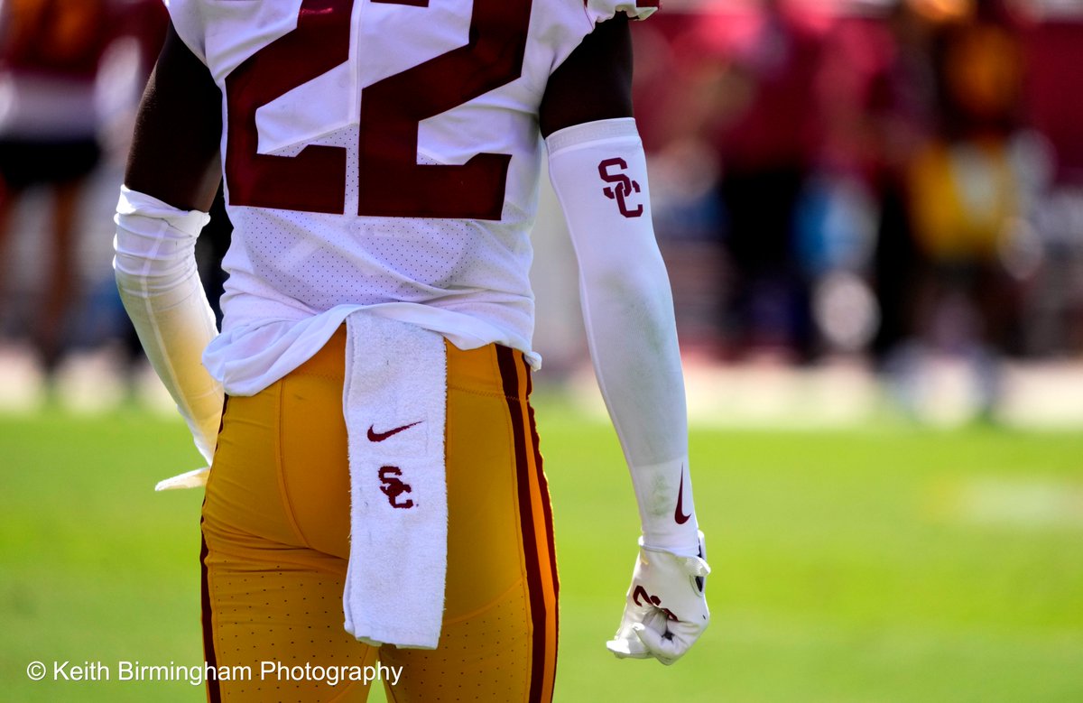 photowkb's tweet photo. USC Trojans during the Spring football game at the Los Angeles Memorial Coliseum in Los Angeles. @pac12 #pac12 @NCAAFootball #ncaa @uscfootball @USC_Athletics #usc #football #usctrojans #losangeles #lincolnriley #calebwilliams #mariowilliams #millermoss https://t.co/eJH7i9cg97