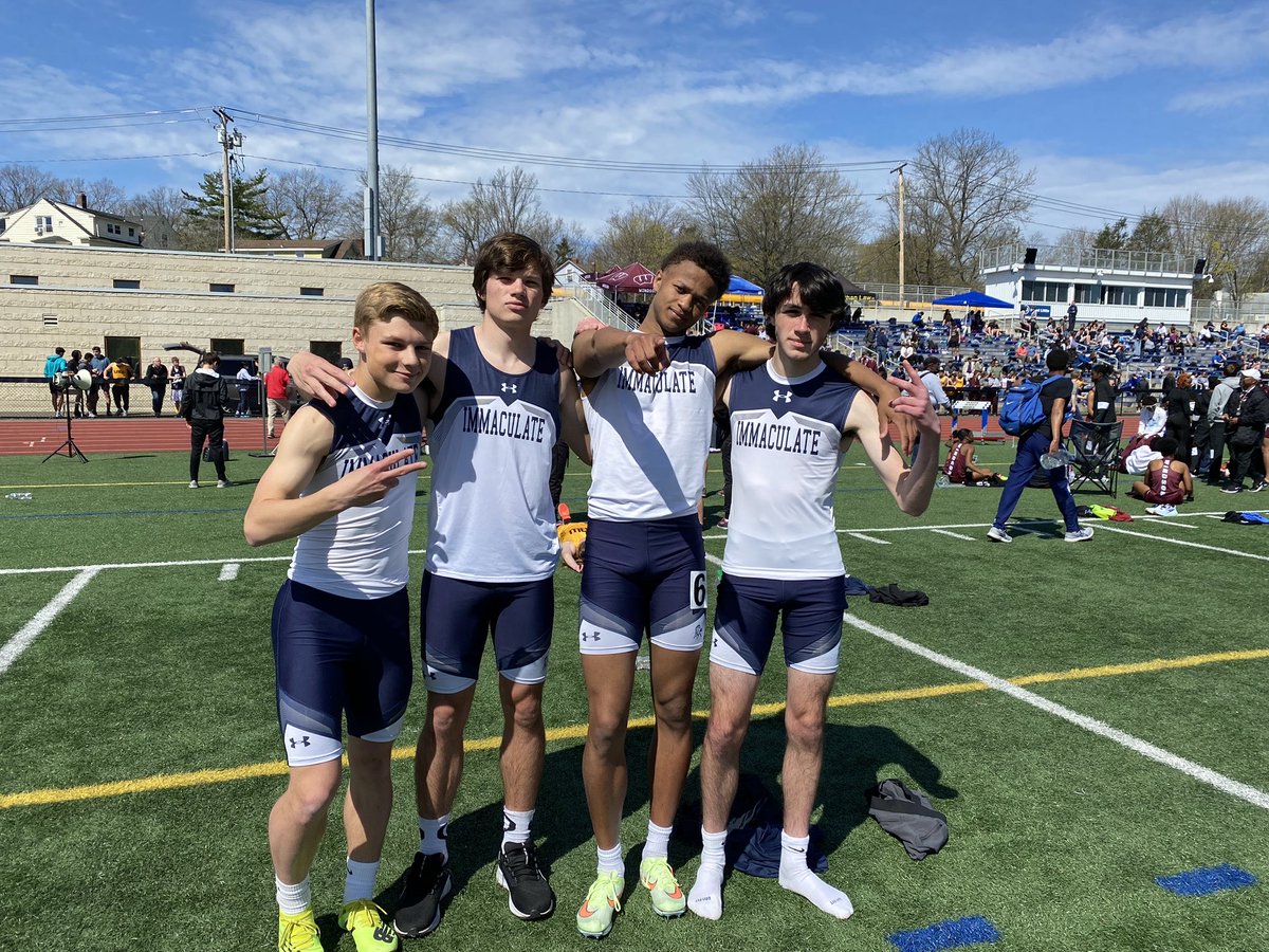 Ihsmustangs's tweet photo. Congratulations to sophomore Nicholas Paris (Bethel), junior Chad Doto (Danbury), senior Walter Brady (Sandy Hook), and senior Thai Sapenter (Bethel) for qualifying for the Nike Nationals EE in the 800m SMR at Hillhouse today! Great job! #IHSAthletics #IHSMustangs https://t.co/TP1B7IhwVt
