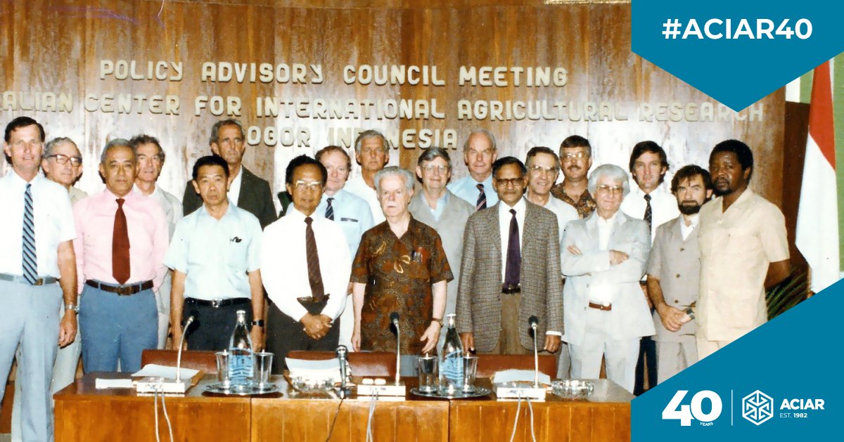 ACIARAustralia's tweet photo. 📸 ACIAR celebrates 40 years in 2022 and we remember the first Policy Advisory Council and its president, Sir John Crawford (centre, brown shirt) who was key to the inception of ACIAR and the first chair of the Board of Management.

#ACIAR40 https://t.co/iye4kX8Ws8