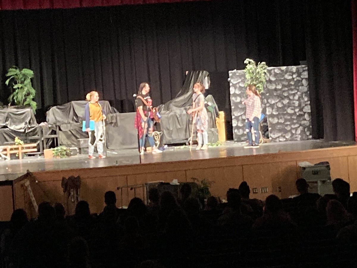 joe_muhlberg's tweet photo. Headed into the second act! A great turnout tonight @Hamilton_HHS Drama Club’s - The Apocalypse Project https://t.co/vpMfPqSmGB