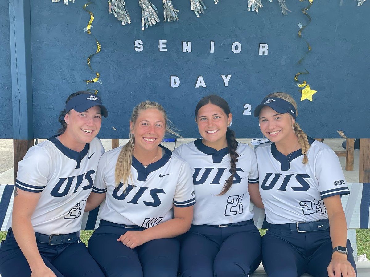 Couldn’t ask for a better day
🌟Alumni Day🌟
💙Senior Day💙
💥 SWEEP 💥