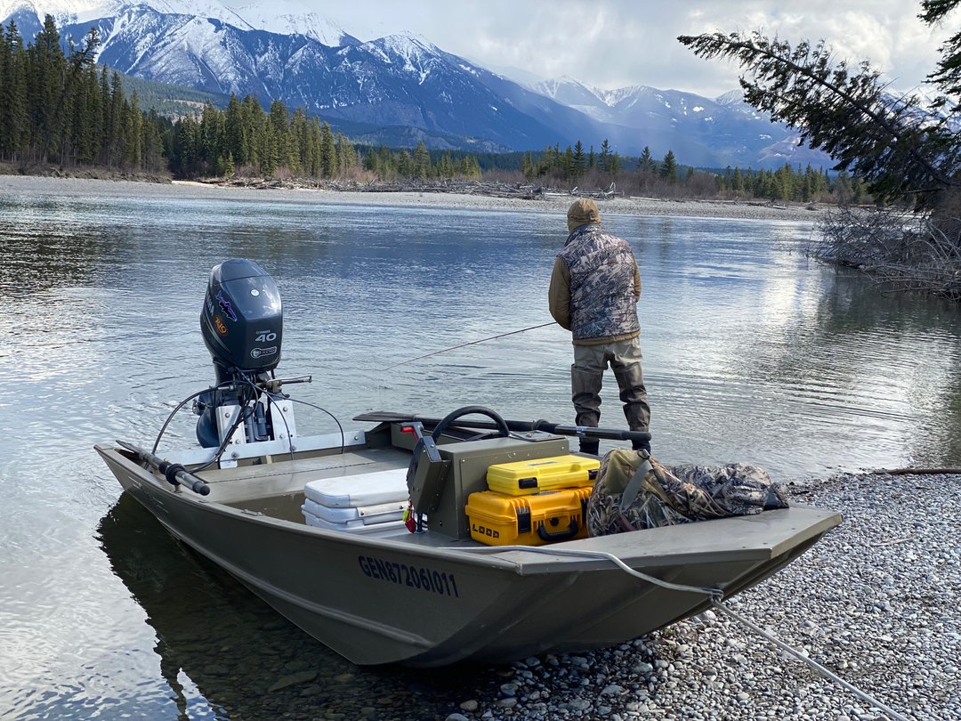 Cast, swing, dangle, strip, step, repeat... Every spring between carving fresh lines in the high peaks and chasing big bruin, I can;t resist the temptaion to chase Bull Trout on the fly. It's such a beautiful experience, jet boating beneath the snow capped peaks of the Rockies th