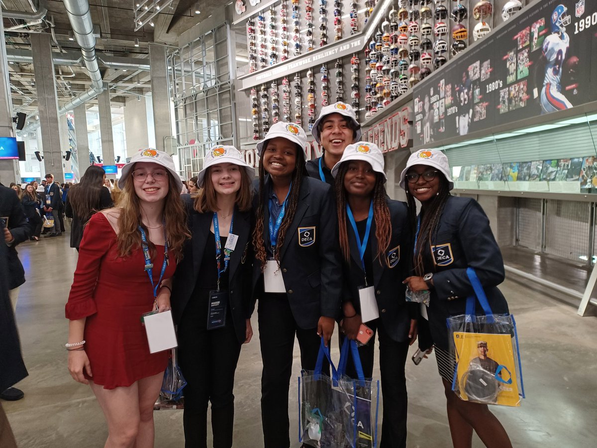 DECASMN's tweet photo. 1st day at DECA's ICDC in Atlanta, GA!  Having a blast at the Mercedes Benz Dome!! https://t.co/HaUwIvdWRS