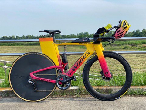 5axismeister's tweet photo. 自転車が増えたので、改めて。
MTBもロードもトライアスロンもエクステラも楽しんでます。
#specialized
#sworksepic
#stumpjumperevocompalloy
#sworksshivdisc
#sworkstarmac
#MTBer
#triathlete
#マウンテンバイク
#トライアスロン https://t.co/MiMT09svpP