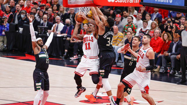 StandardBar's tweet photo. 5 observations: Bucks rout Bulls to take 2-1 series lead 

https://t.co/Qw8eL0iMM7 https://t.co/ORusl18wKA