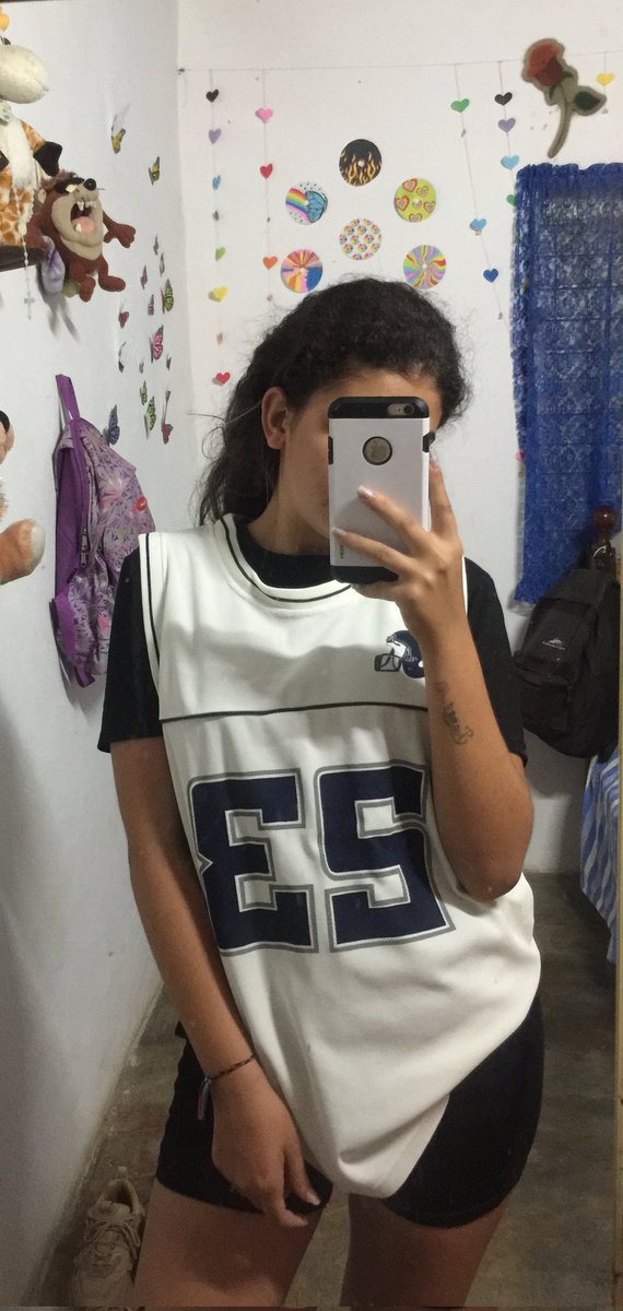 Amaly_oficial's tweet photo. Que opinan de esta facha????

No me ignoren porfiii. https://t.co/0ct1gBhoZ7