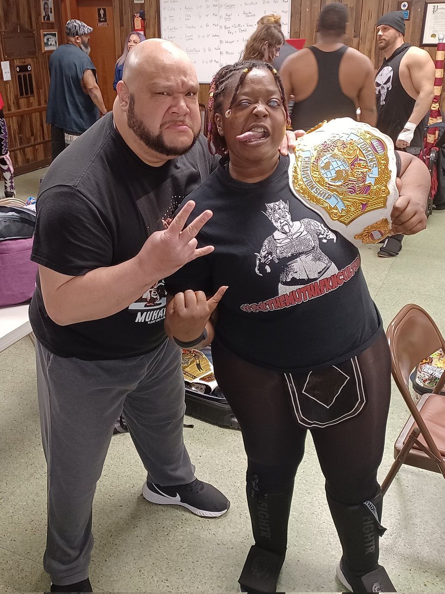 RuthlessLaLa's tweet photo. Sooooooo a Monsta & a Gawd walks in....... Nuff Said #MonstaMack #MzWhatThatLariatDo https://t.co/qr6gw90sKc