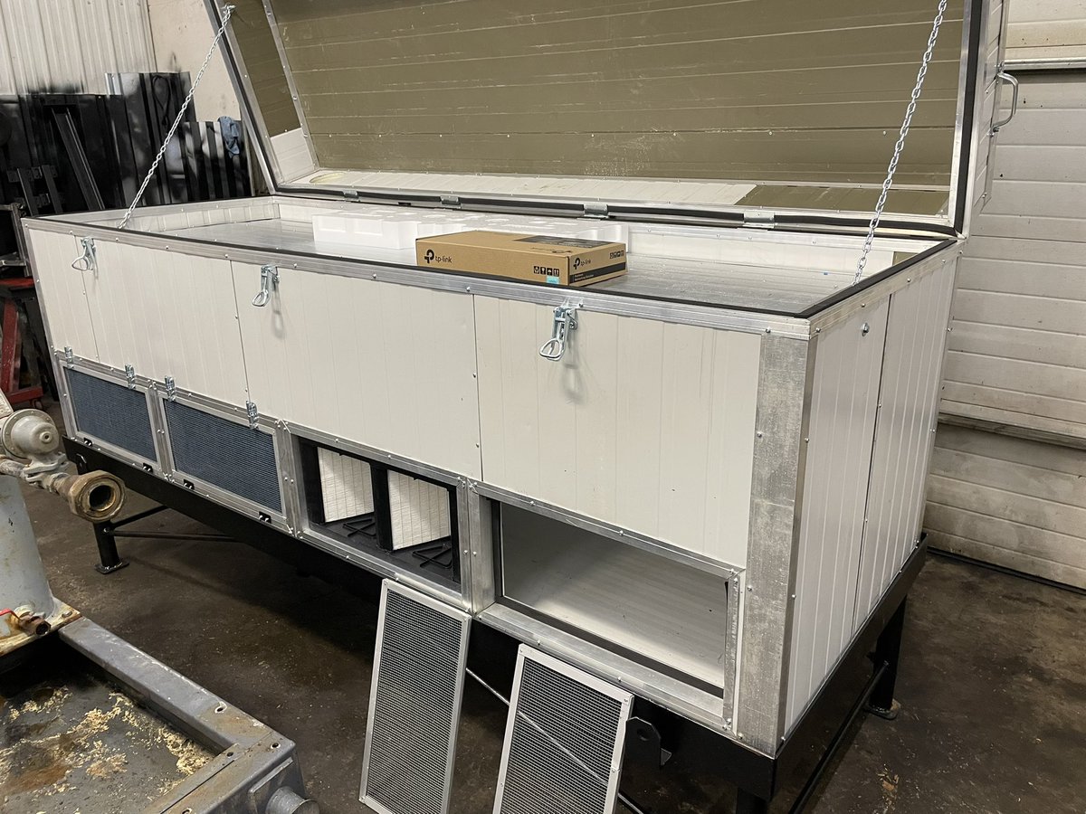 BenKOtto's tweet photo. @albertahodl @SGBarbour @econoalchemist I am having good luck with the  V-bank filters so far. Not sure if they will fit in the Black Box though. @SGBarbour @albertahodl @econoalchemist https://t.co/inQhhJtfEF
