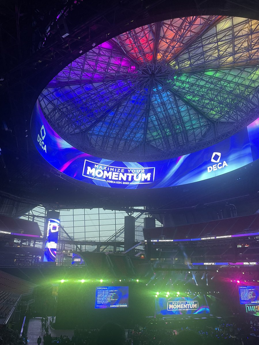 deca_north's tweet photo. Maximize Your Momentum! Pick North DECA Members have done that and are reaching for more in Atlanta! #phsndeca @PennycuffBiz @PickeringtonN @PHSNSpiritBox #plsdproud https://t.co/y4AnOvWw0m