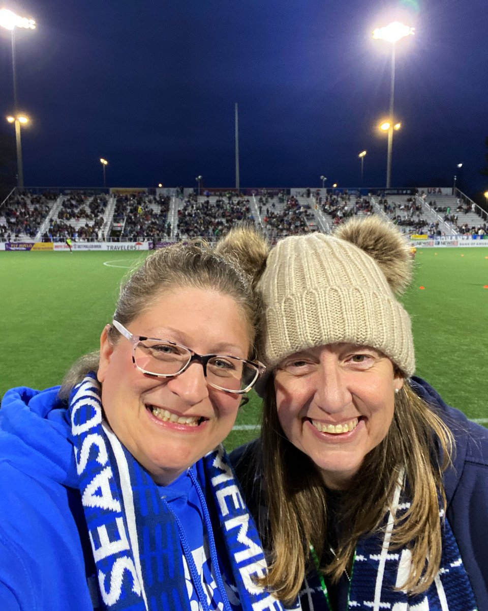 Celebrating Erin’s birthday at our favorite place, with our favorite people- <a href="/hfdathletic/">Hartford Athletic</a> 💚💙🎉