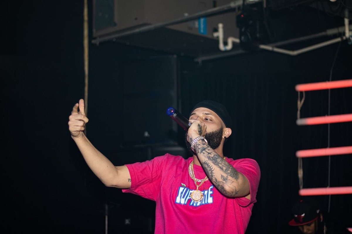 Galindoagain's tweet photo. Desde que pais estan esperando musica del lindo? 🤔🤔 pronto les doy fecha exacta de lo proximo, confien que lo que viene es un cojon de musica hp y real de parte mia 💯💯🤞🏼 los amo y vamos pa encima siempre 🔥 gracias por siempre apoyarme sin importar que…👹 #One40Towers #LDDLL https://t.co/PAmKAYjP1C