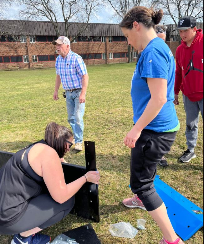 Sennett Middle tweet media